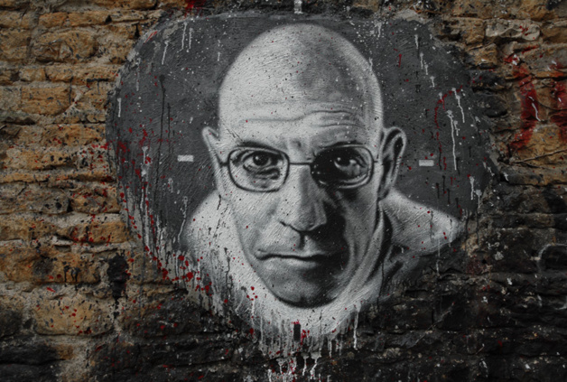 Michel Foucault, défenseur d’un revenu de base universel. Crédit Thierry Ehrmann.
