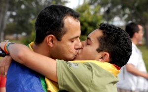 Le Brésil vote le mariage gay
