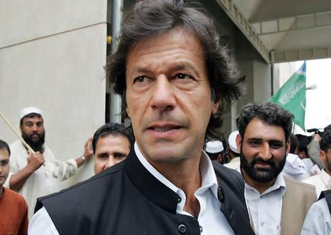 Pakistan: Un champion de cricket au parlement ?