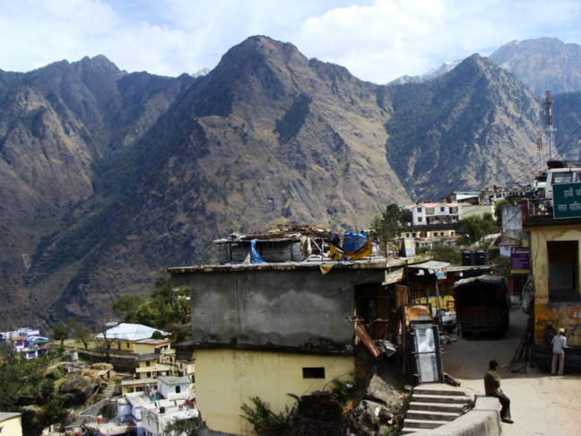 Himalaya : les eaux cristallines de la méditation indienne Himalaya : les eaux cristallines de la méditation indienne