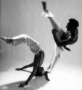 Ginga ! C'est l'heure de la Capoeira Ginga ! C'est l'heure de la Capoeira