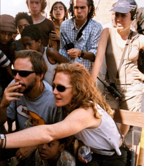 L'équipe de tournage de La Cité de Dieu (2003). L'équipe de tournage de La Cité de Dieu (2003).
