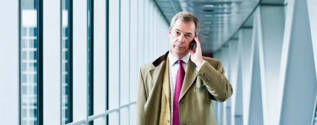 Nigel Farage fait de la sortie de l'UE le fer de lance de son programme politique. Nigel Farage fait de la sortie de l'UE le fer de lance de son programme politique.
