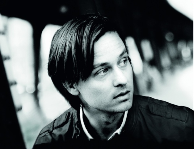 Tom Schilling interprète Niko Fisher, le héros de Oh Boy