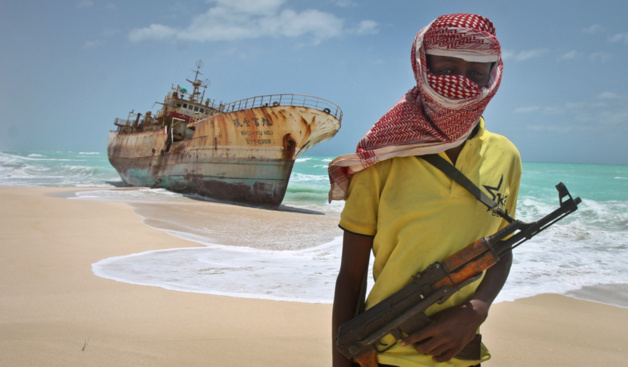 A masked Somali pirate / Crédit Photo -- AP