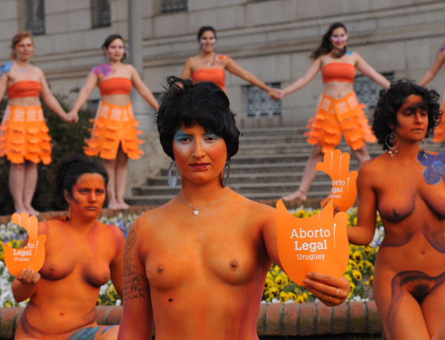 Manifestation pro-avortement devant le Parlement de Montevideo, 25 septembre 2012 | Crédit photo -- AFP