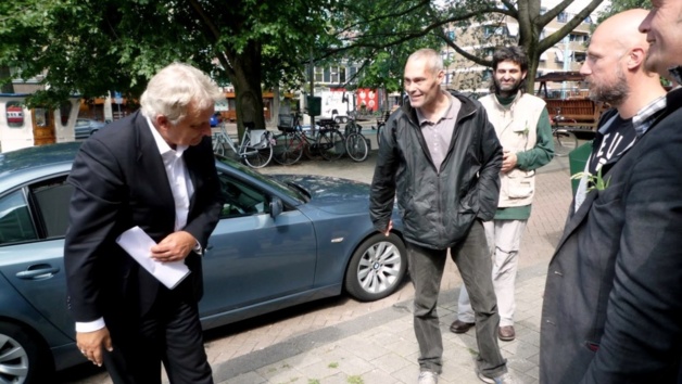 Eberhard van der Laan | Crédit photo -- kerkenbuurtwesterpark.nl / Sophia Kwikkel en Rolf Steenwinkel Eberhard van der Laan | Crédit photo -- kerkenbuurtwesterpark.nl / Sophia Kwikkel en Rolf Steenwinkel