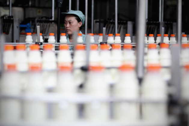 A production line of Wahaha Group in Hangzhou of Zhejiang Province, China | Crédit Photo -- Feng Li / Getty Images