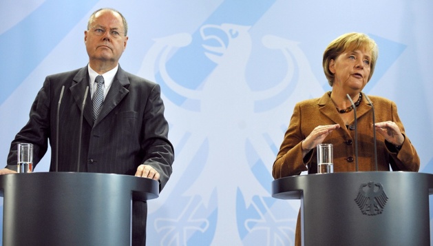 Peer Steinbrück (SPD) et Angela Merkel (CDU) | Credit Photo -- picture alliance