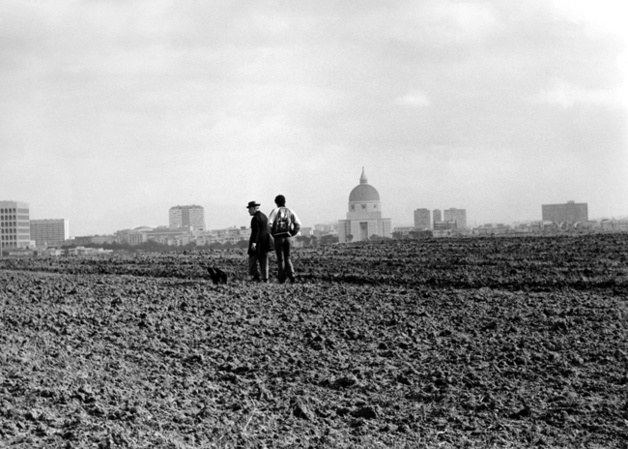Sur le tournage du film Des oiseaux, petits et gros (Uccellacci e uccellini) - Crédit Photo --- Archivio | Storico del Cinema | AFE | DR