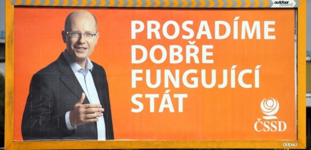 Affiche de campagne du parti ČSSD « Nous allons lutter pour un état qui fonctionne bien ». Affiche de campagne du parti ČSSD « Nous allons lutter pour un état qui fonctionne bien ».