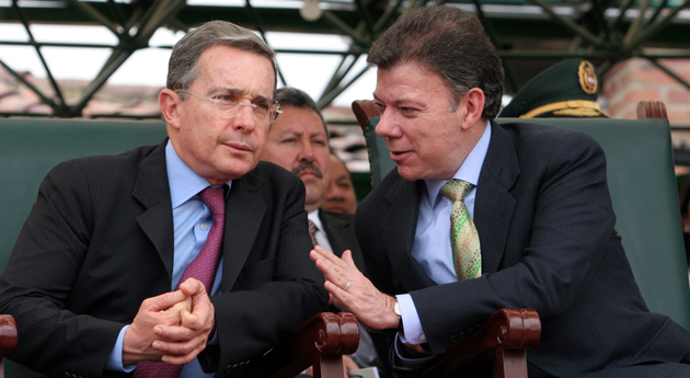 ÁLVARO URIBE, LE GRAND GAGNANT DES LÉGISLATIVES EN COLOMBIE ÁLVARO URIBE, LE GRAND GAGNANT DES LÉGISLATIVES EN COLOMBIE
