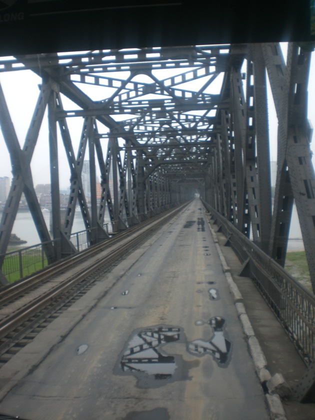 Le Pont de l'Amitié, de la Corée à la Chine. Crédit Justine Jankowski