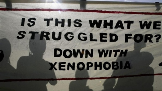"Est-ce pour ça que nous nous sommes battus ? A bas la xénophobie" Crédit DR "Est-ce pour ça que nous nous sommes battus ? A bas la xénophobie" Crédit DR