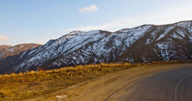 Route entre l'Arménie et l'Iran - crédit Regimantas Dannys Route entre l'Arménie et l'Iran - crédit Regimantas Dannys