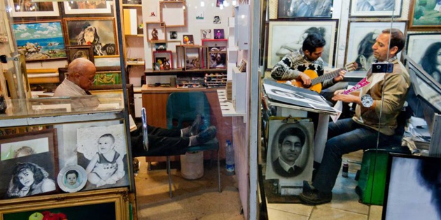 Dans les rues de Téhéran - Crédit Regimantas Dannys