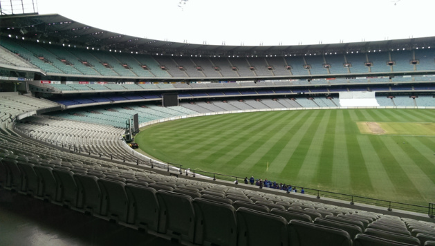 Le Melbourne Cricket Ground accueille chaque année l’AFL Grand Final – Crédit  flickr/VanguardVision