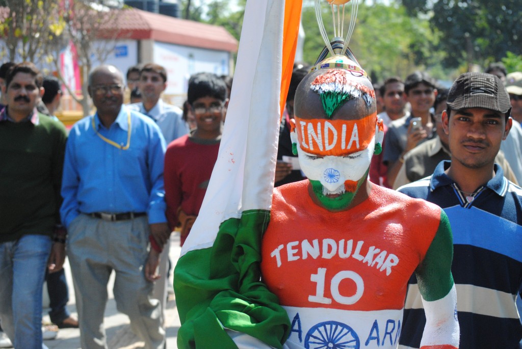 Sudhir Chaudhary, l'un des plus célèbres supporters indiens | Crédits Photo -- Jean-Charles Bares