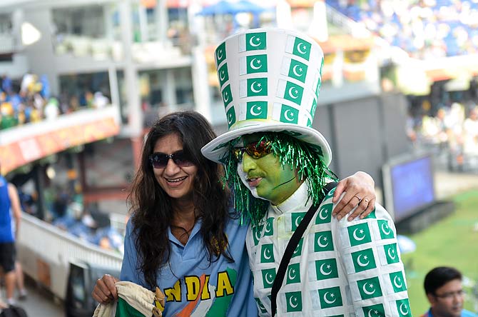 Le cricket, une alternative pour une paix indo-pakistanaise ? Le cricket, une alternative pour une paix indo-pakistanaise ?
