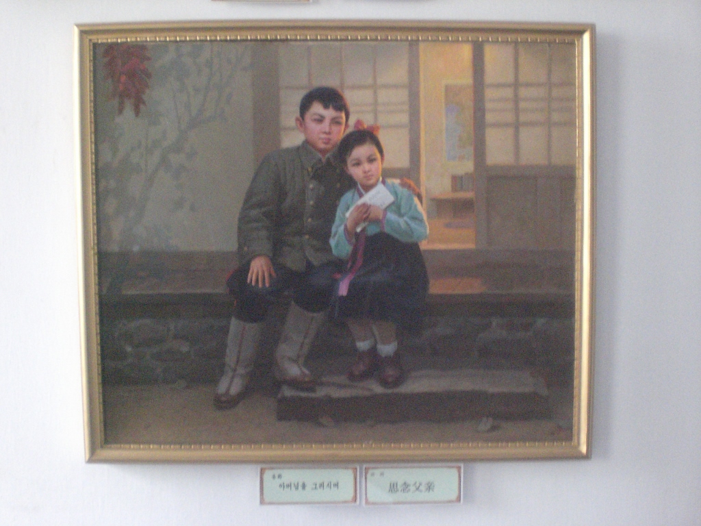 Musée d'art. Les enfants de Kim Il Sung attendent le retour de leur père. Crédit Justine Jankowski