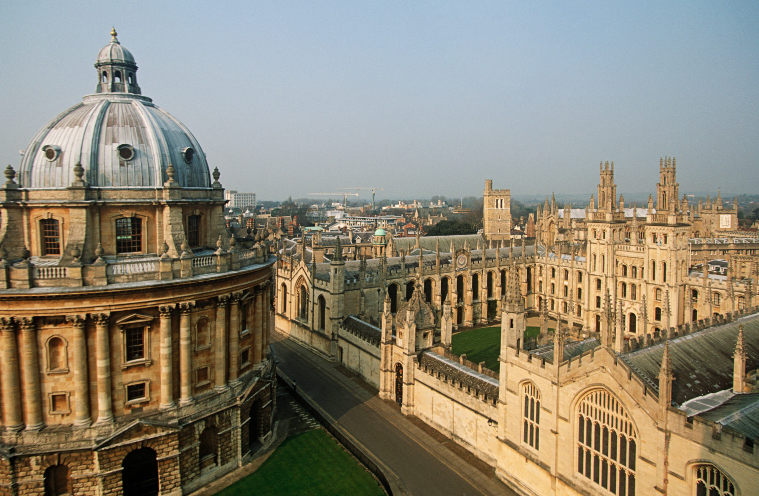 Great Britain: heading towards a change of status for private schools?