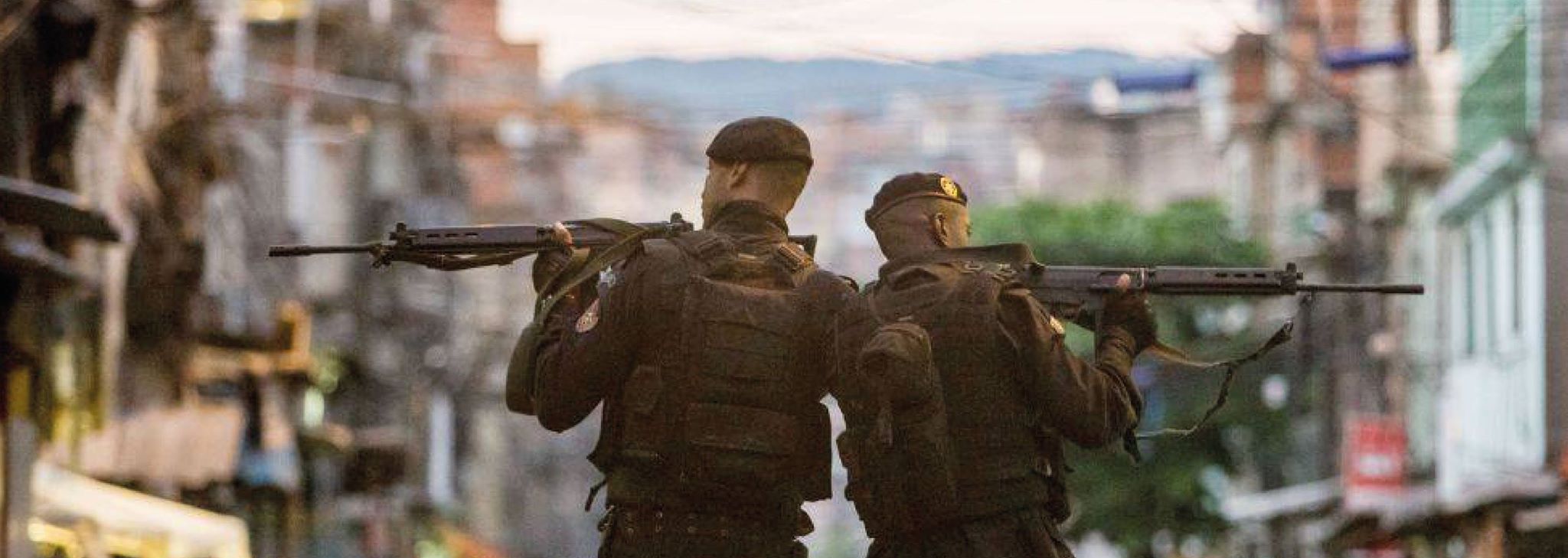 Bataillon de forces de police especiale BOPE, en patrouille dans une favela de Rio de Janeiro - Crédit DR Bataillon de forces de police especiale BOPE, en patrouille dans une favela de Rio de Janeiro - Crédit DR