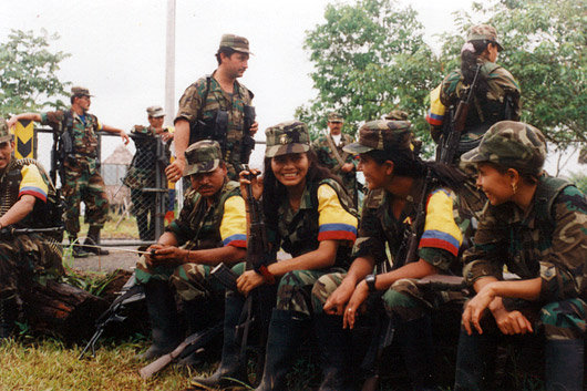 Des combattantes FARC en Colombie. Crédit : Flickr - Silvia Andrea Moreno.