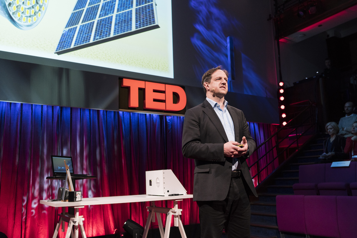 Harald Haas au TEDGlobal de Londres – 29 septembre 2015 © James Duncan Davidson/TED