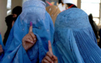 En Afganistán, un velo se posa sobre los derechos de las mujeres