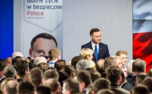 Pologne : le candidat conservateur devance le président sortant au premier tour