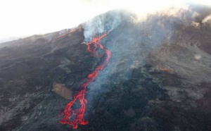 Réunion : Le Piton de la Fournaise en alerte éruption
