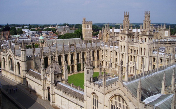 Oxford et Cambridge : les étudiants de Londres et du sud-est privilégiés?