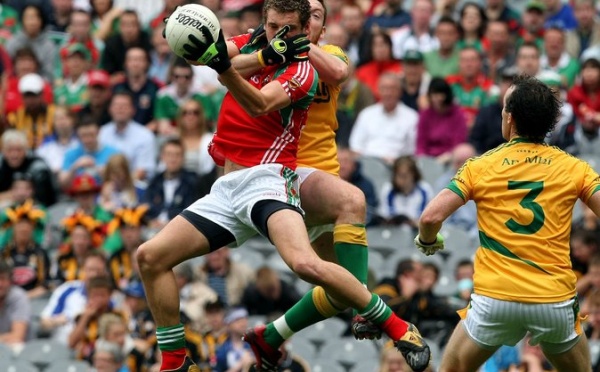 Entre hurling et football gaélique, rentrée sportive très politique en Irlande !