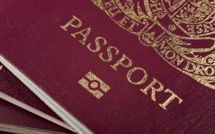 Royaume-Uni : les citoyens anglais demandent un deuxième passeport